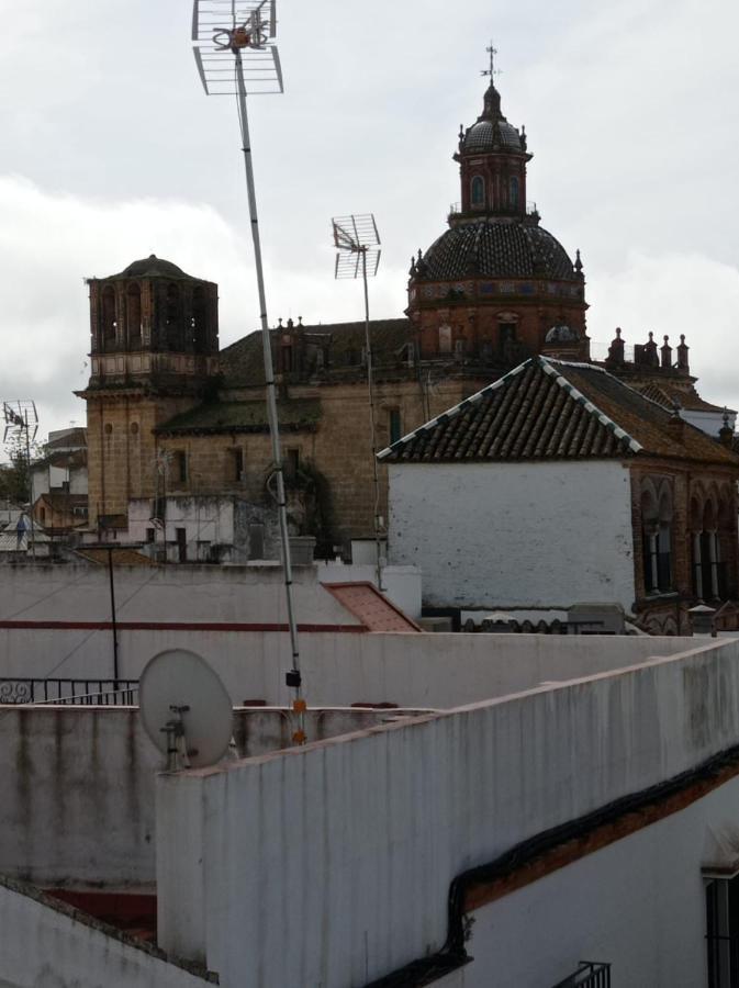 Fernan Caballero Carmona  Buitenkant foto